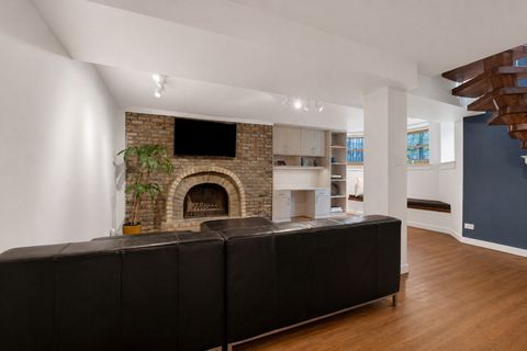 Tiny photo for 634 W GRACE Street #1E, Chicago, IL 60613 (MLS # 12574750)