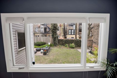 Tiny photo for 634 W GRACE Street #1E, Chicago, IL 60613 (MLS # 12574750)