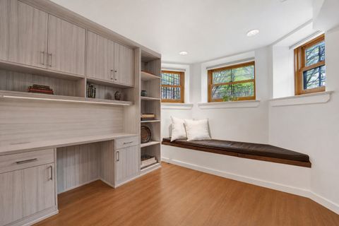 Tiny photo for 634 W GRACE Street #1E, Chicago, IL 60613 (MLS # 12574750)