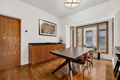 Tiny photo for 634 W GRACE Street #1E, Chicago, IL 60613 (MLS # 12574750)