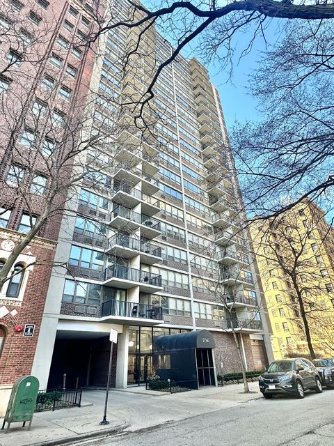 2740 N Pine Grove Avenue 12F Chicago IL 60614