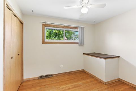 Tiny photo for 17121 Ingleside Avenue, South Holland, IL 60473 (MLS # 12638294)