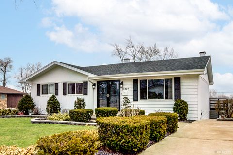 Tiny photo for 10327 Hilltop Drive, Orland Park, IL 60462 (MLS # 12583401)