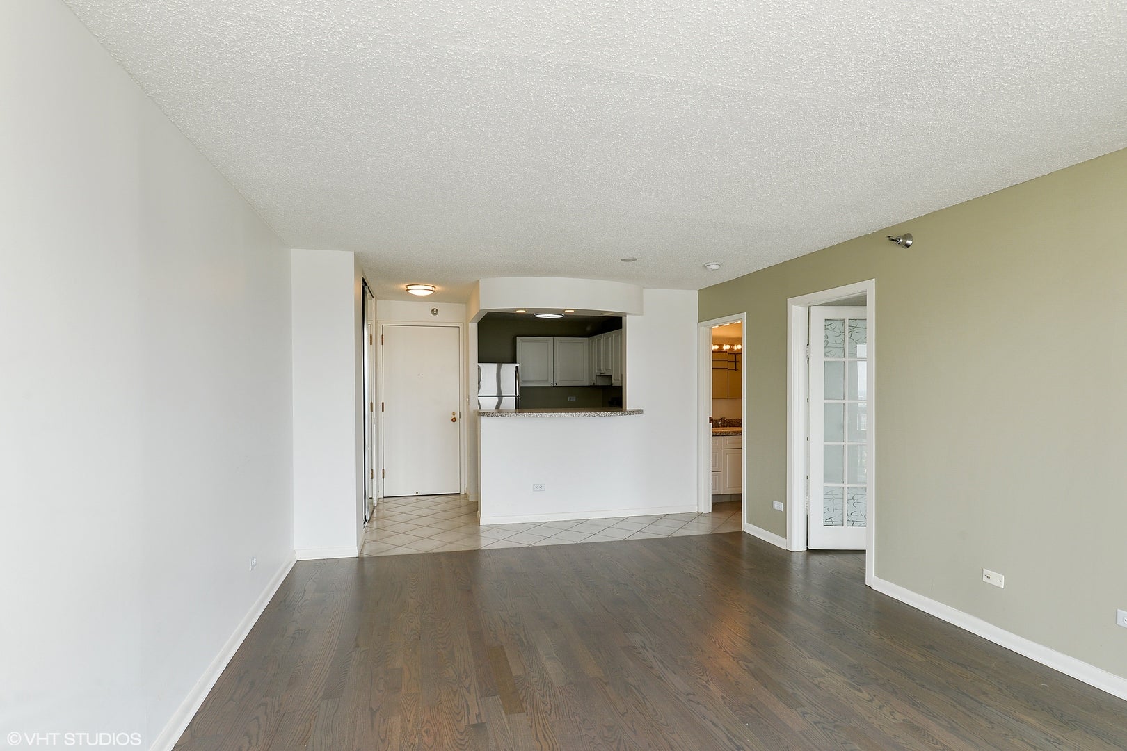 111 W Maple Street 2711