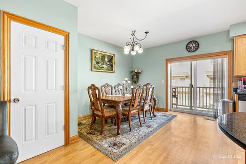 Tiny photo for 183 N East River Road #F4, Des Plaines, IL 60016 (MLS # 12475695)