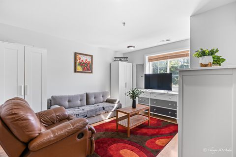 Tiny photo for 183 N East River Road #F4, Des Plaines, IL 60016 (MLS # 12475695)