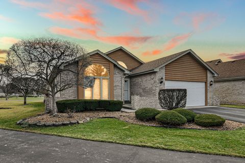 Tiny photo for 18311 65th Avenue, Tinley Park, IL 60477 (MLS # 12589806)