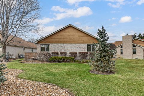 Tiny photo for 18311 65th Avenue, Tinley Park, IL 60477 (MLS # 12589806)