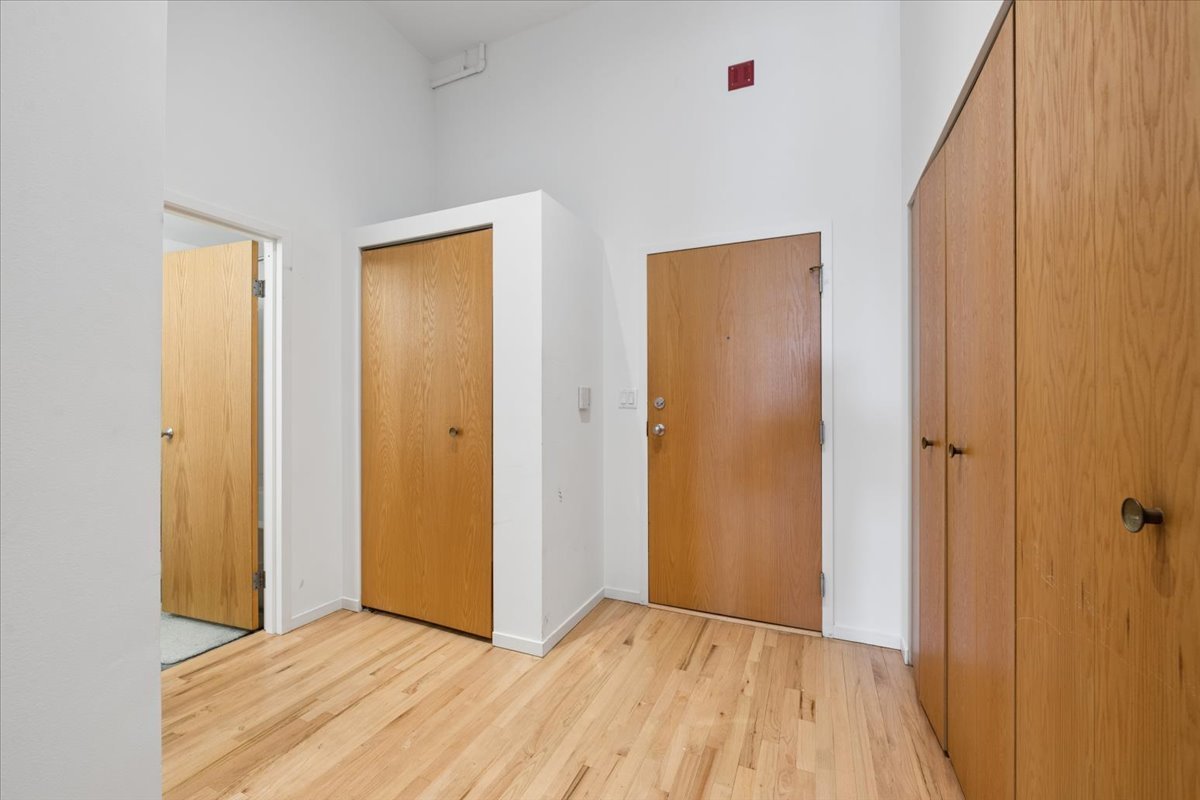 3151 N Lincoln Avenue 304