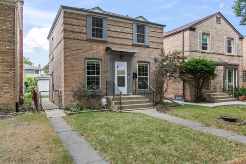 Tiny photo for 1720 Leland Avenue, Evanston, IL 60201 (MLS # 12762497)