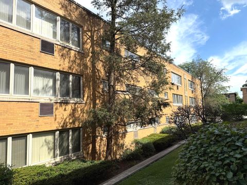 Tiny photo for 2014 W 111th Street #2N, Chicago, IL 60643 (MLS # 12527003)