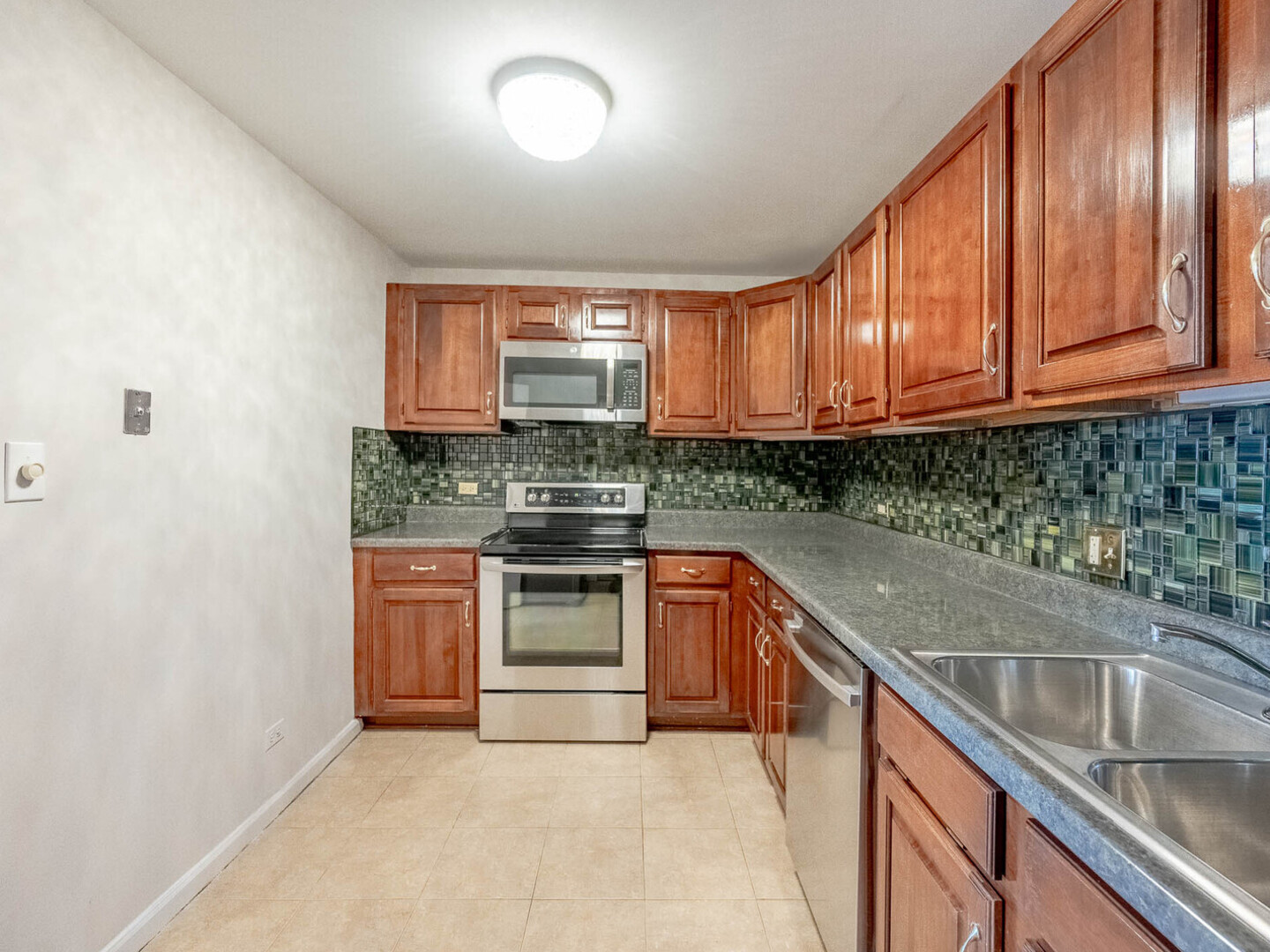 1415 N Dearborn Street 25D