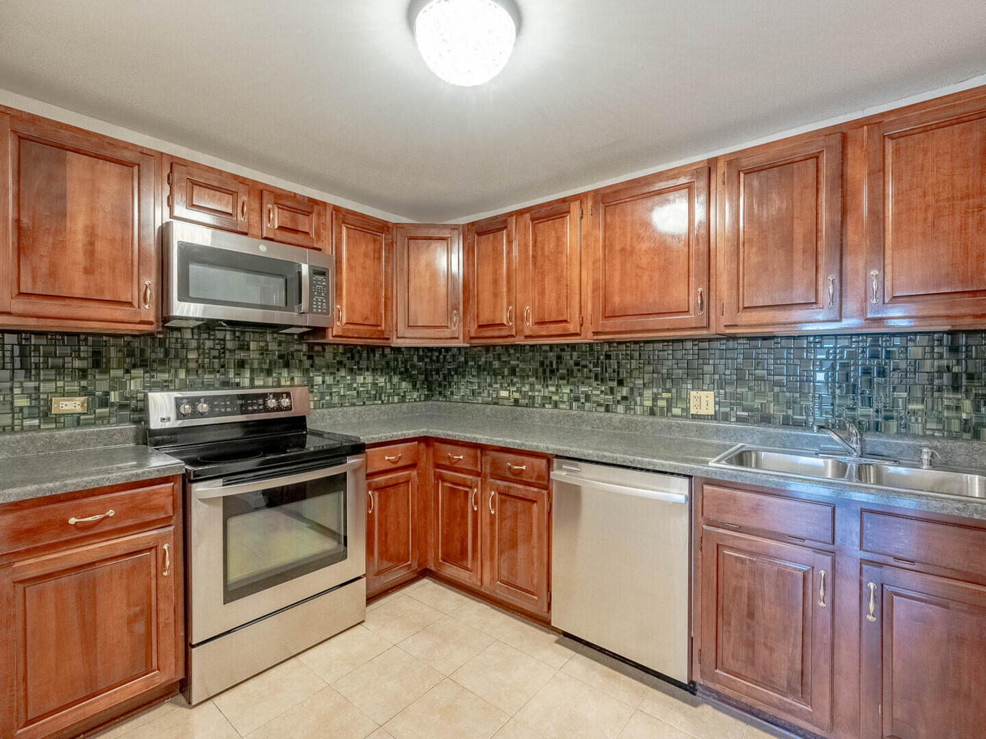 1415 N Dearborn Street 25D
