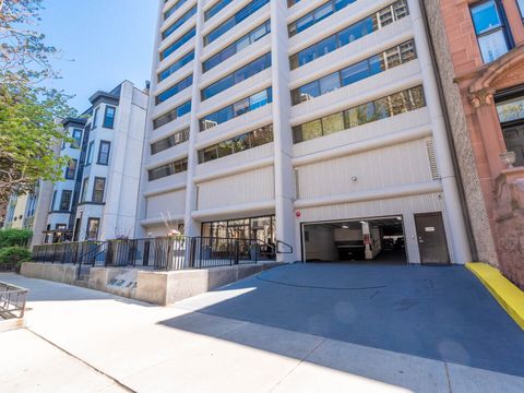 1415 N Dearborn Street 25D Chicago IL 60610