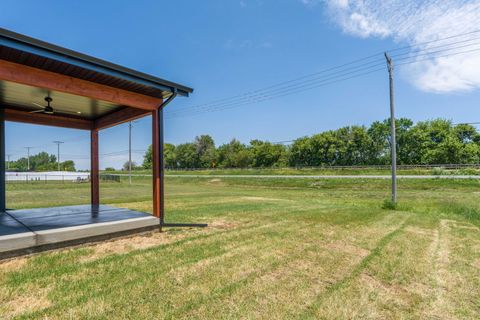Tiny photo for 1413 Colonial Court, Eldridge, IA 52748 (MLS # 12623574)