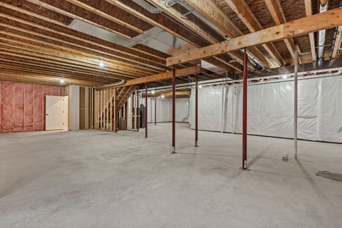 Tiny photo for 1413 Colonial Court, Eldridge, IA 52748 (MLS # 12623574)