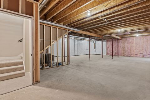 Tiny photo for 1413 Colonial Court, Eldridge, IA 52748 (MLS # 12623574)