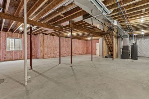 Tiny photo for 1413 Colonial Court, Eldridge, IA 52748 (MLS # 12623574)