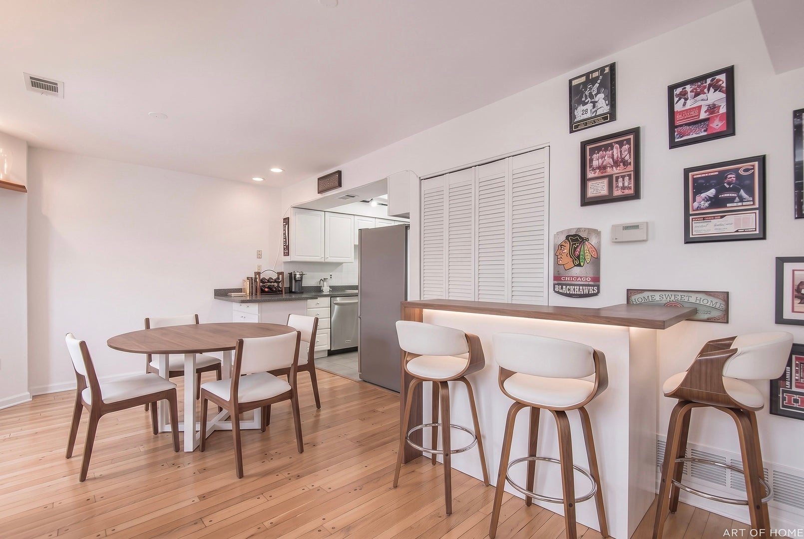 1201 W Diversey Parkway 3A