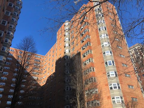 Photo of 4980 N Marine Drive #1438, Chicago, IL 60640 (MLS # 12587757)