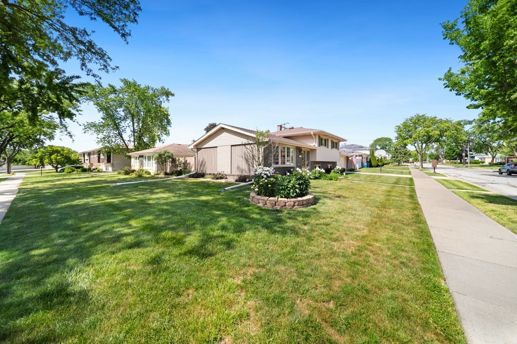 365 W Myrick Avenue