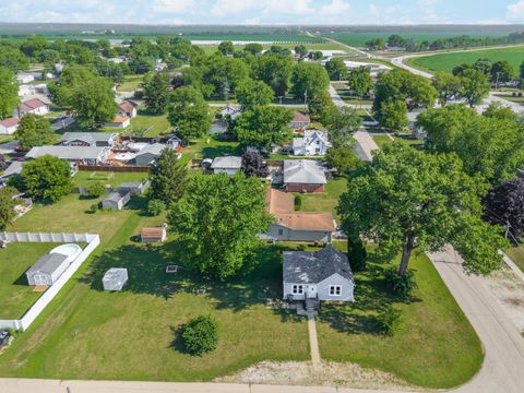 Tiny photo for 411 E Mazon Street, Gardner, IL 60424 (MLS # 12411564)