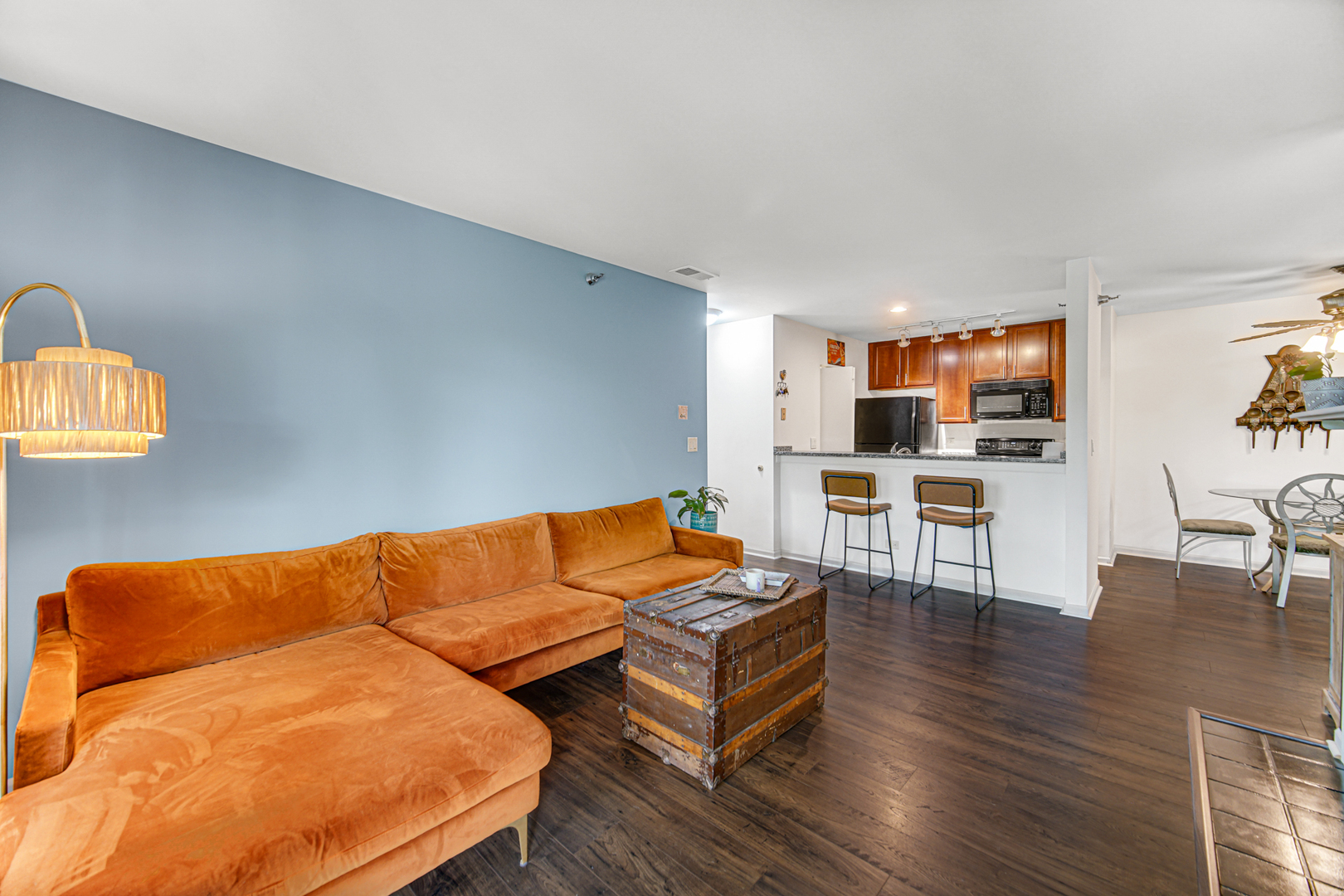 108 GLENGARRY Drive 303