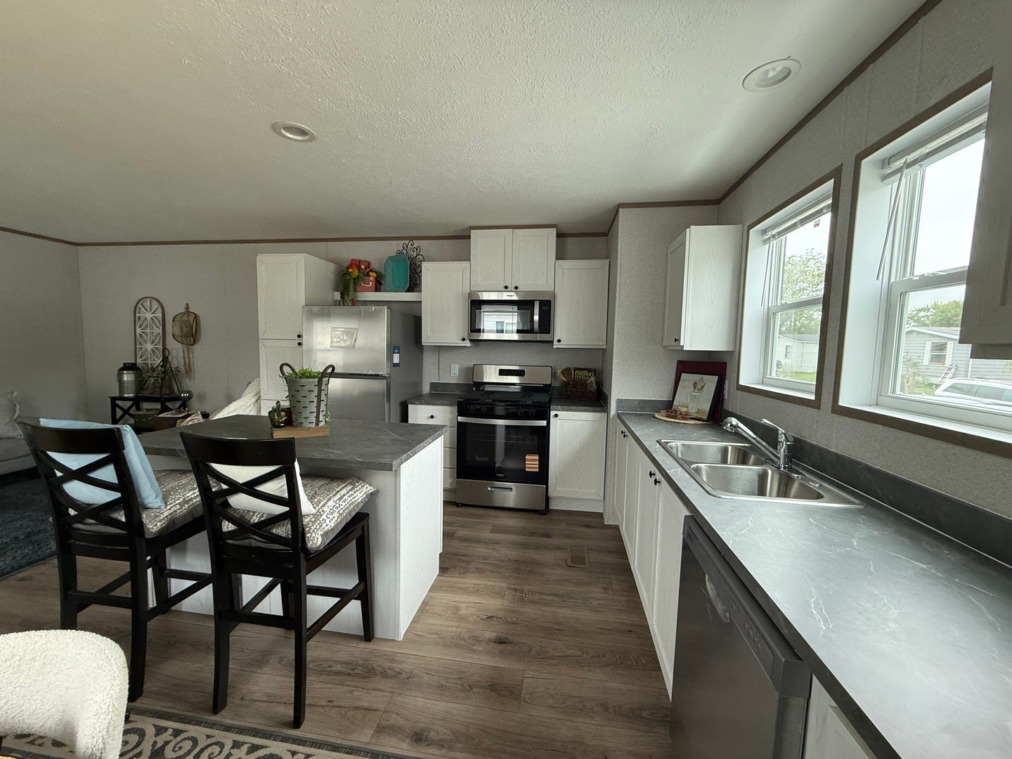 182 Windmere Circle