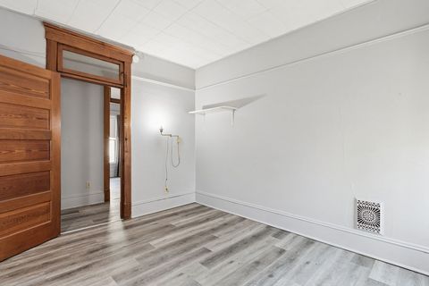 Tiny photo for 705 W Market Street, Bloomington, IL 61701 (MLS # 12566627)