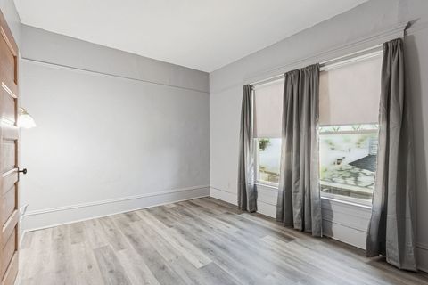 Tiny photo for 705 W Market Street, Bloomington, IL 61701 (MLS # 12566627)