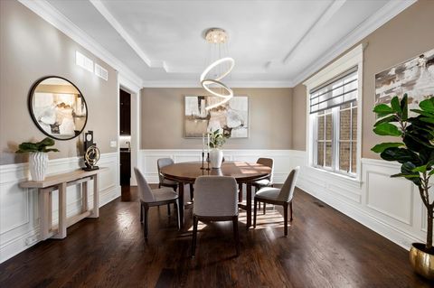 Tiny photo for 641 Lakeside Drive, Hinsdale, IL 60521 (MLS # 12586888)