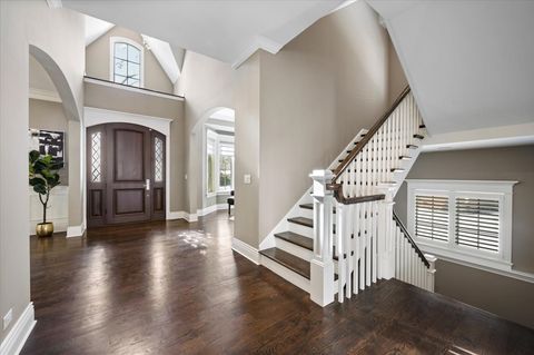 Tiny photo for 641 Lakeside Drive, Hinsdale, IL 60521 (MLS # 12586888)