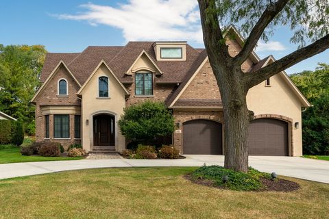 Tiny photo for 641 Lakeside Drive, Hinsdale, IL 60521 (MLS # 12586888)