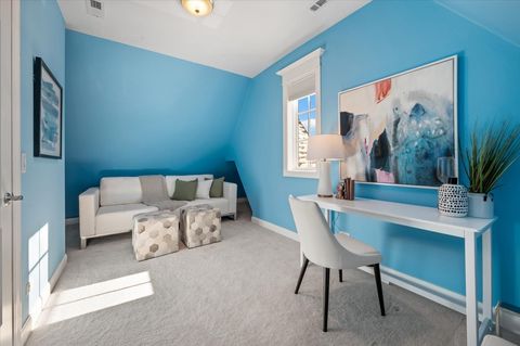 Tiny photo for 641 Lakeside Drive, Hinsdale, IL 60521 (MLS # 12586888)