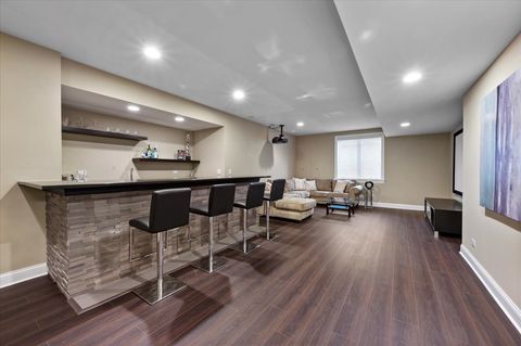 Tiny photo for 641 Lakeside Drive, Hinsdale, IL 60521 (MLS # 12586888)