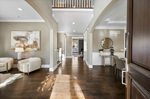 Tiny photo for 641 Lakeside Drive, Hinsdale, IL 60521 (MLS # 12586888)