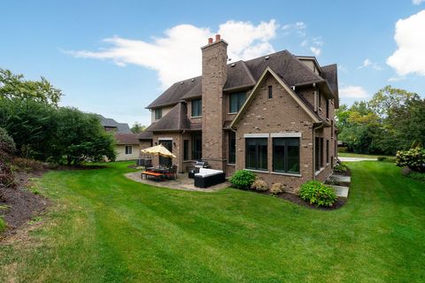 Tiny photo for 641 Lakeside Drive, Hinsdale, IL 60521 (MLS # 12586888)