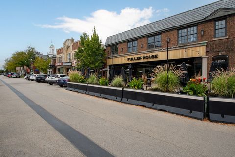 Tiny photo for 641 Lakeside Drive, Hinsdale, IL 60521 (MLS # 12586888)