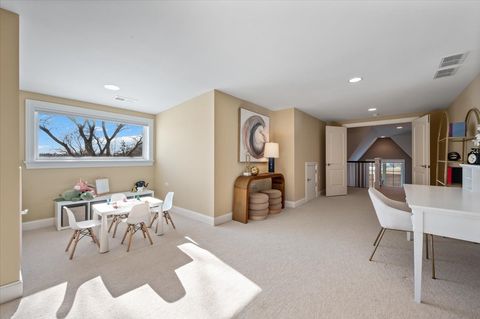 Tiny photo for 641 Lakeside Drive, Hinsdale, IL 60521 (MLS # 12586888)