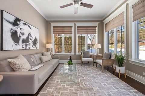 Tiny photo for 641 Lakeside Drive, Hinsdale, IL 60521 (MLS # 12586888)