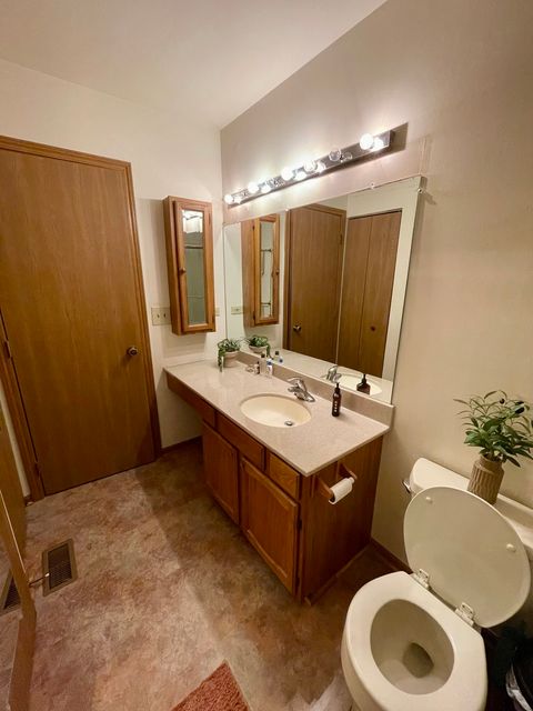 Tiny photo for 1304 Yorkshire Lane, Carol Stream, IL 60188 (MLS # 12518638)