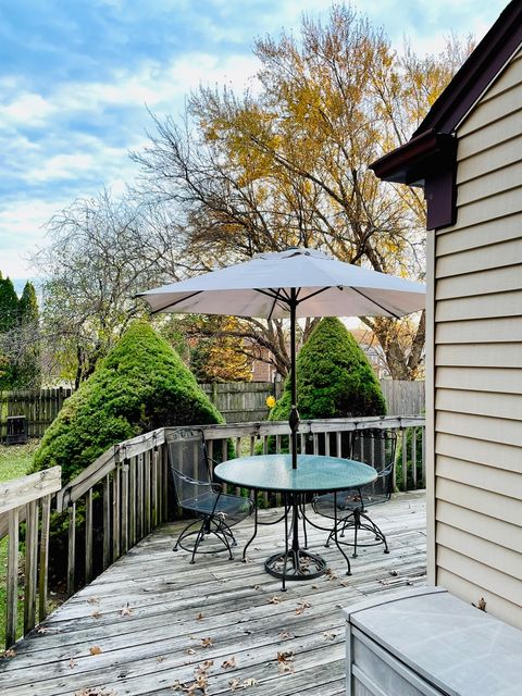 Tiny photo for 1304 Yorkshire Lane, Carol Stream, IL 60188 (MLS # 12518638)