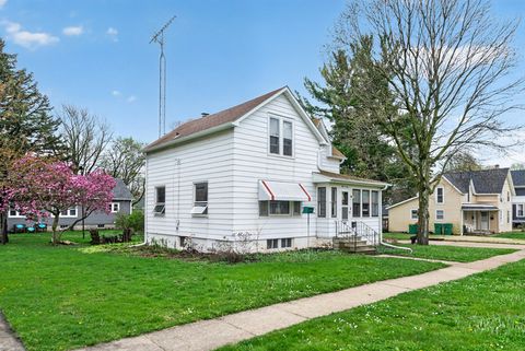 Tiny photo for 406 S Locust Street, Sycamore, IL 60178 (MLS # 12594554)