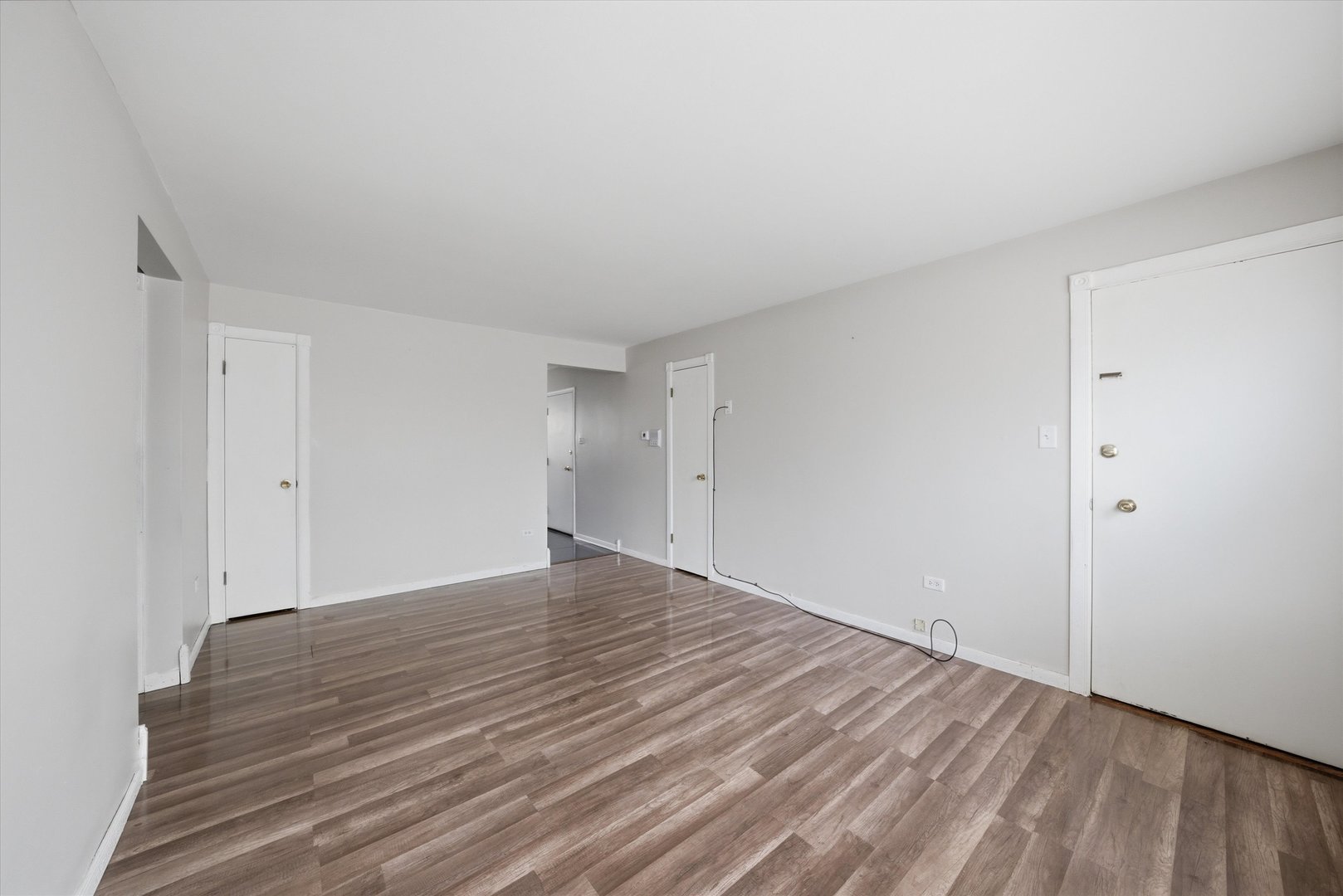 10108 S Pulaski Road 1s