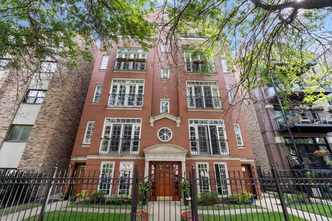 Photo of 637 W Wrightwood Avenue #4W, Chicago, IL 60614 (MLS # 12477645)