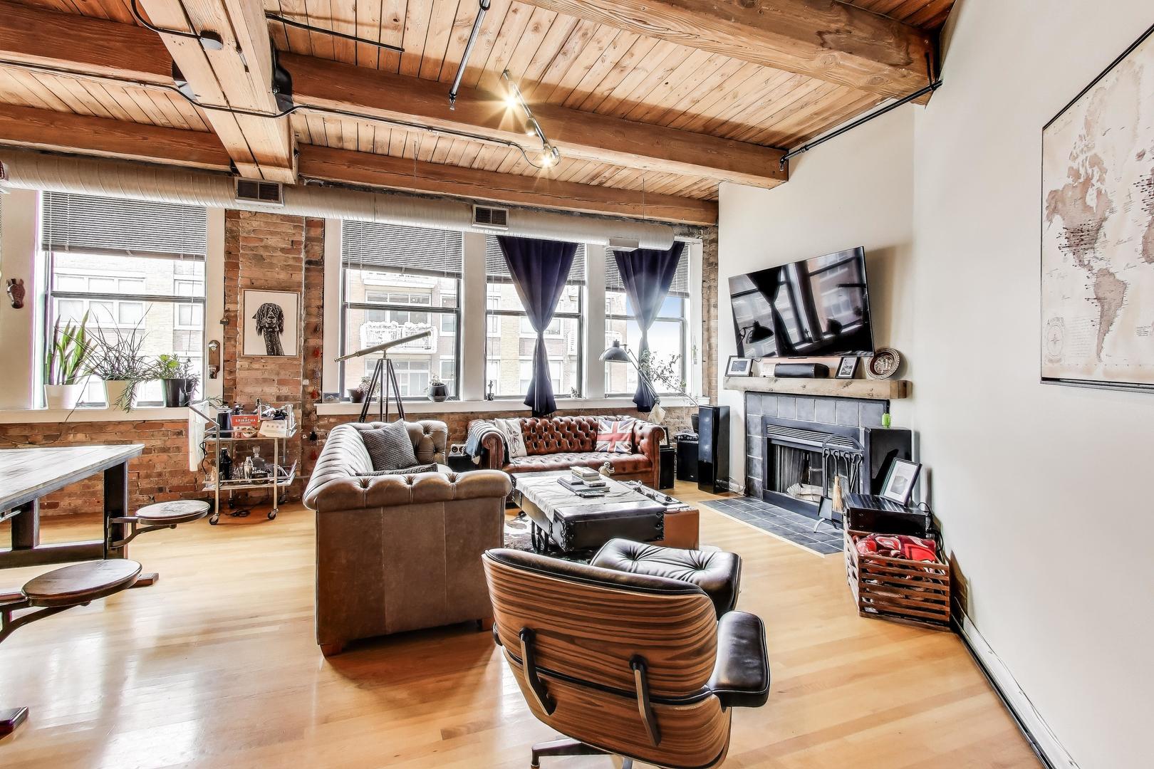 913 W Van Buren Street 6E