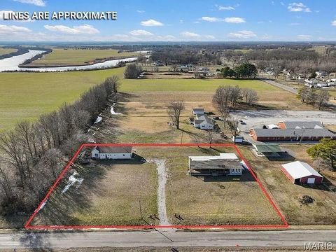 Tiny photo for 3665 Burning Star 2 Road, Duquoin, IL 62832 (MLS # 12616342)