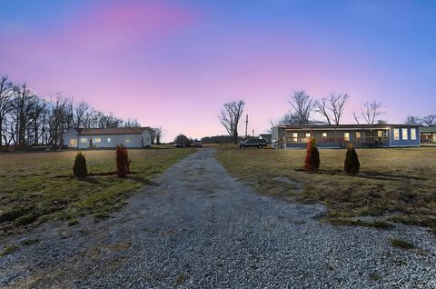 Photo of 3665 Burning Star 2 Road, Duquoin, IL 62832 (MLS # 12616342)