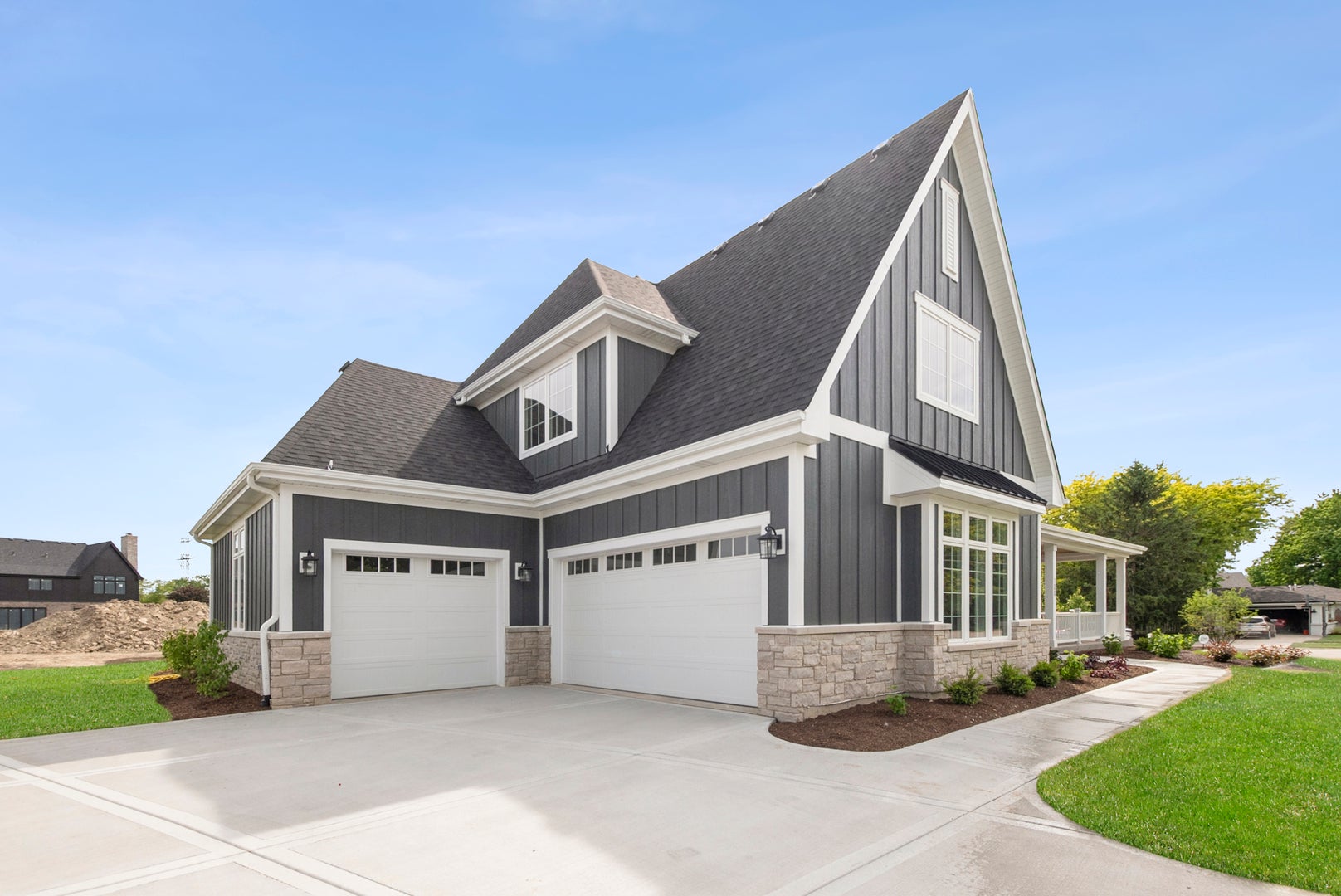 120 W Sauk Trail