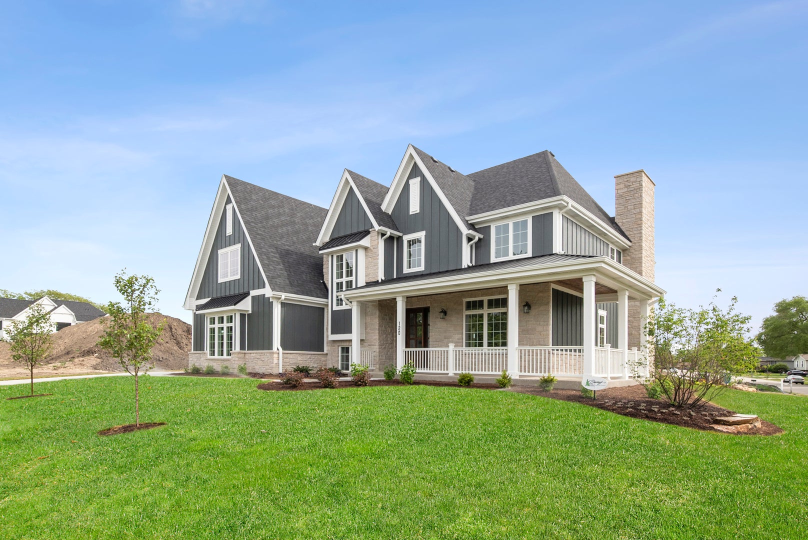 120 W Sauk Trail